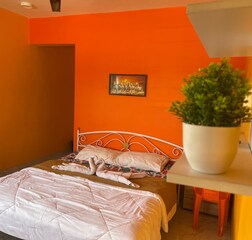 Deluxe King room