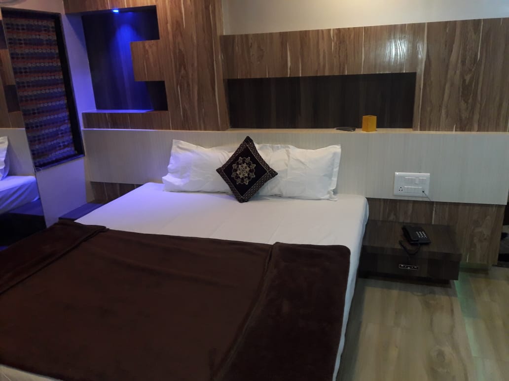 Hotel Sandeep 5