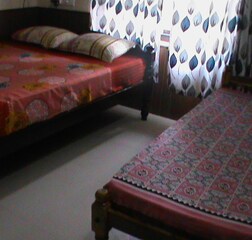 Standard Triple Bedded