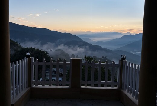 Hari Mang Imm 1BR-SF Mountain View Darjeeling-1