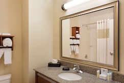 Hampton Inn & Suites Detroit/Chesterfield Township, Macomb