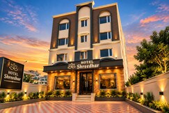 HOTEL SHREEDHAR, Dwarka