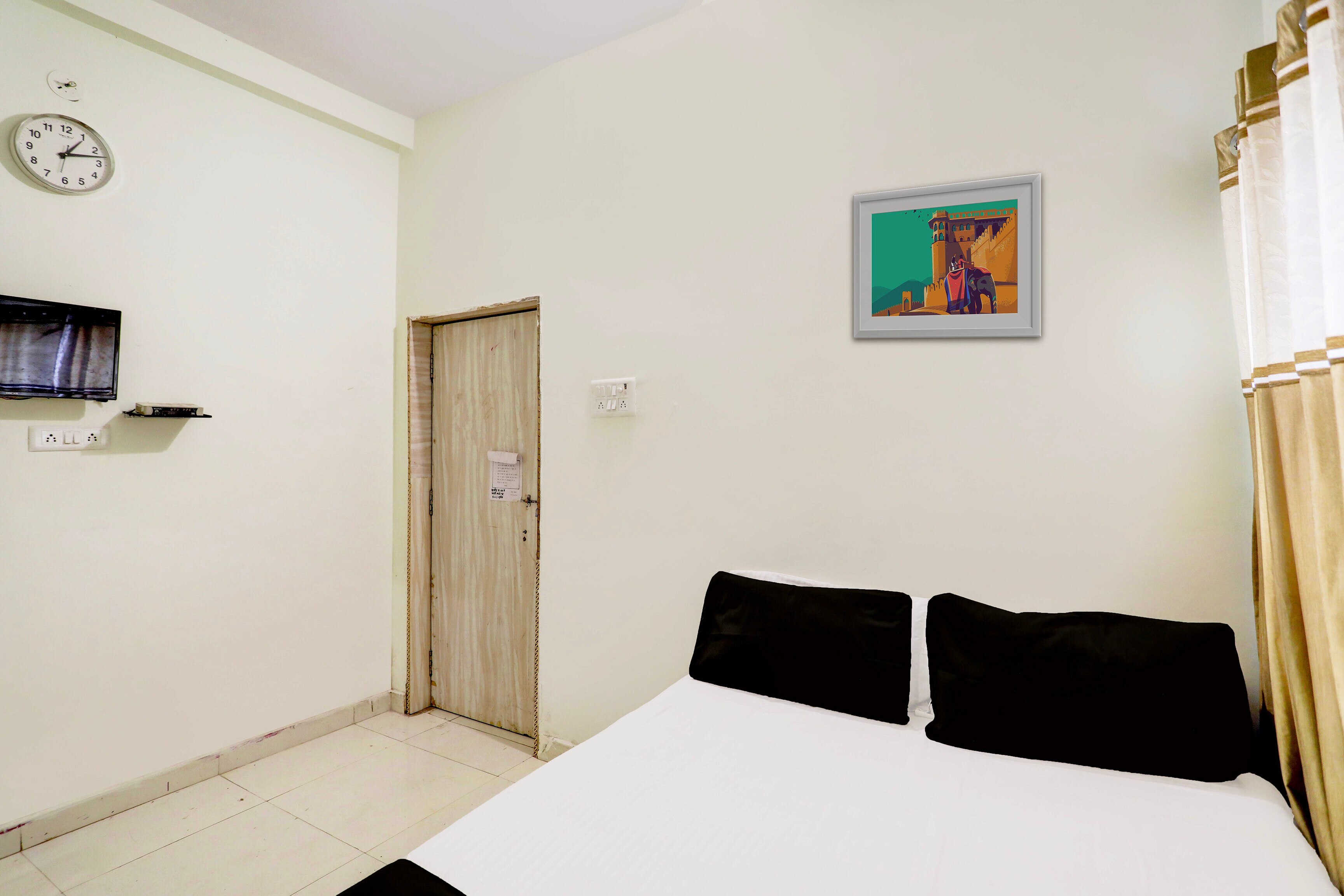 Hotel O Orchid Homes - Tap to explore photos