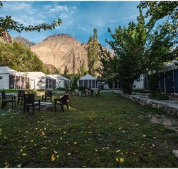 Deluxe Room with Valley View