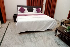 Hotel O SK Grand, Hardoi