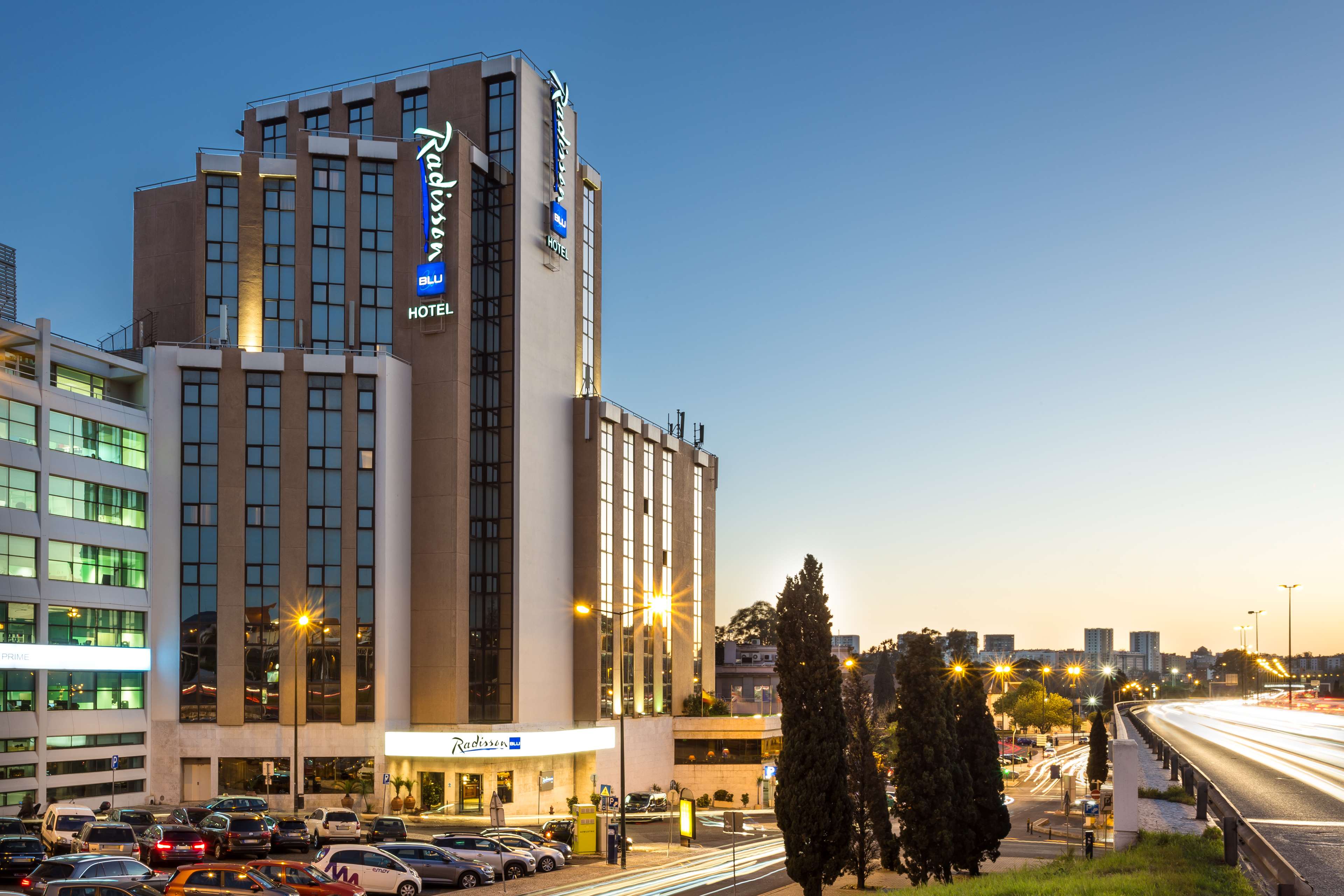 Radisson Blu Hotel, Lisbon - Tap to explore photos