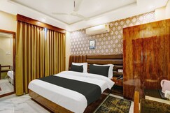 Super OYO 825766 The Dev Regency, Patna