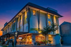 Palette Legian Beach formerly Zest&nbsp;Hotel, Bali