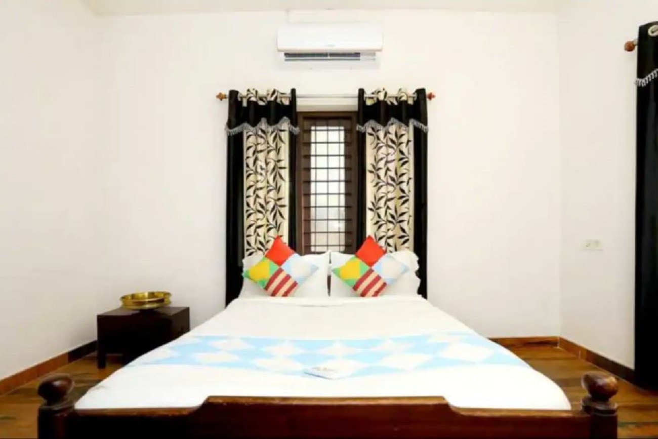 City Nest Fully Furnished Villa Near Kaloor - Tap to explore photos