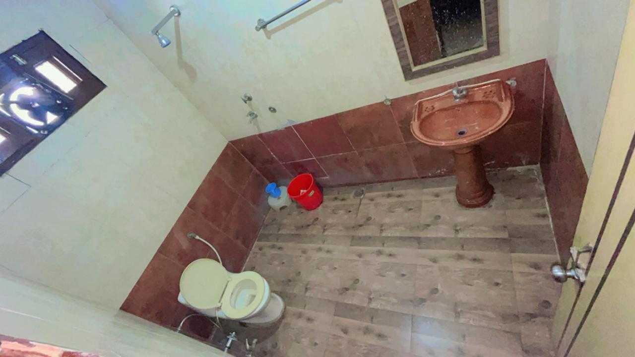 Hotel O Gold Hisar - Tap to explore photos
