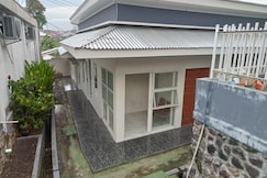 Hotel O 95063 Afifah Syariah Guest House Manado, North Sulawesi