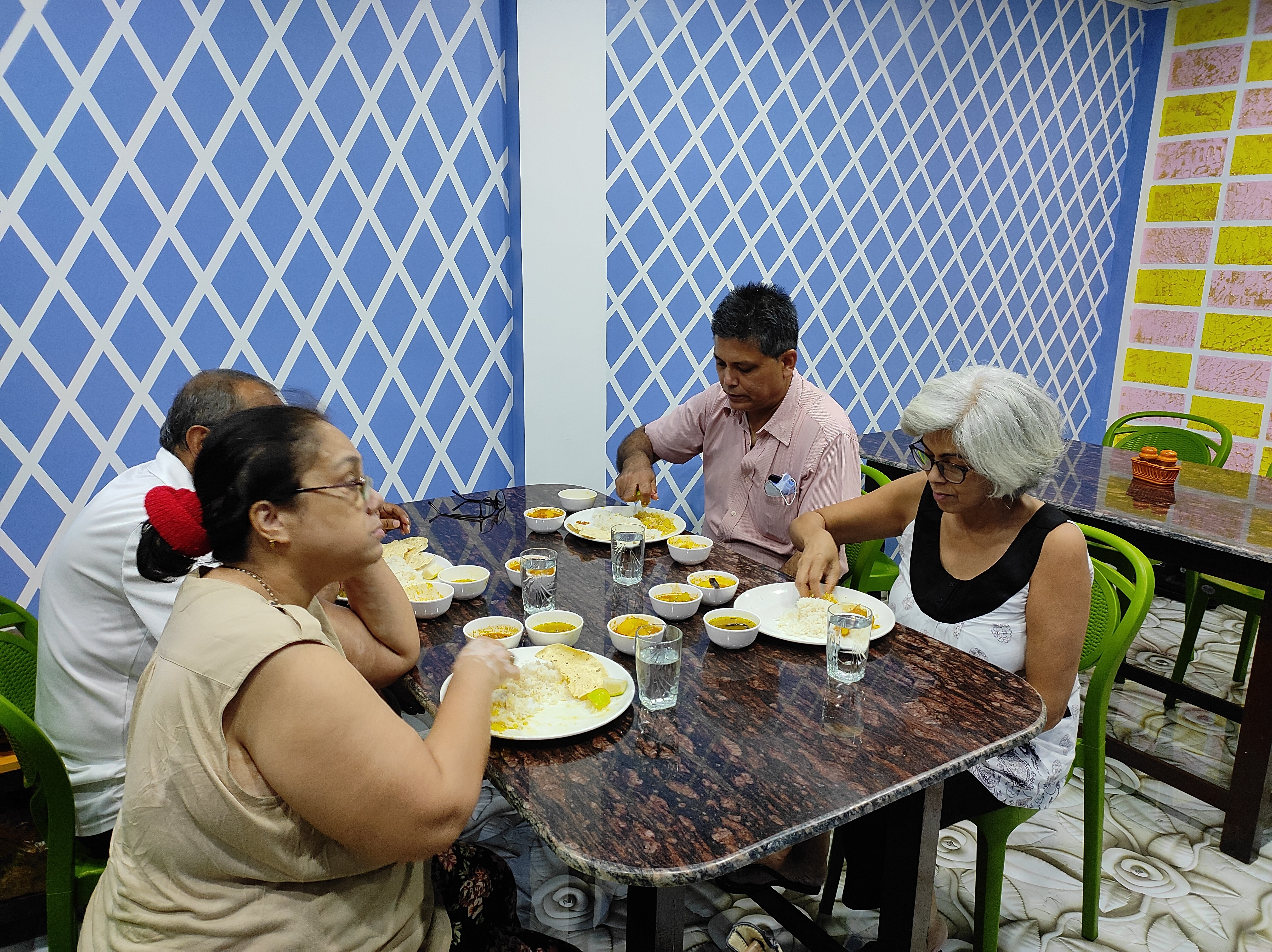 Holiday Homestay Jaldapara - Tap to explore photos