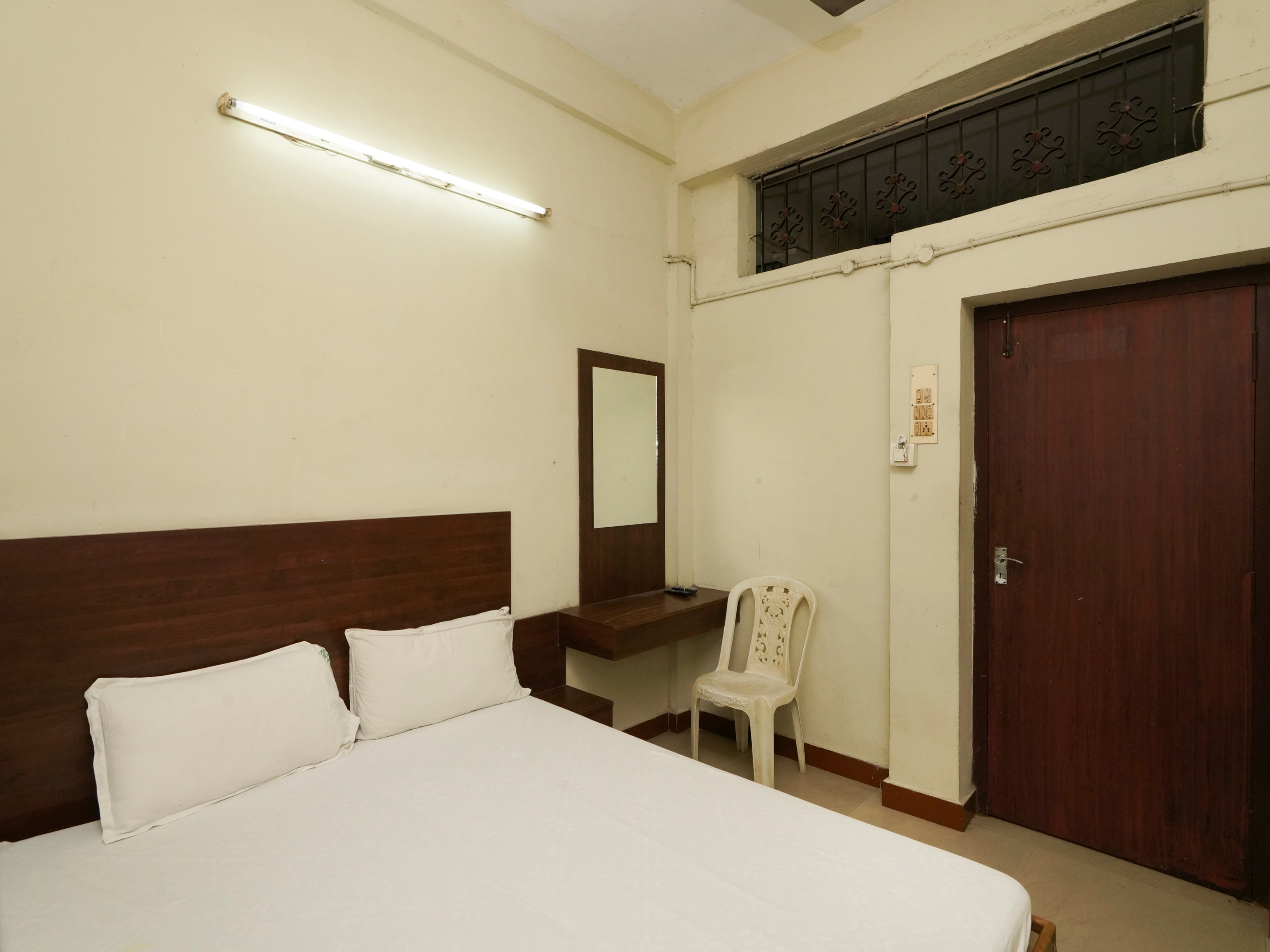 VALUE HOTEL - CHENNAI AIRPORT - Tap to explore photos