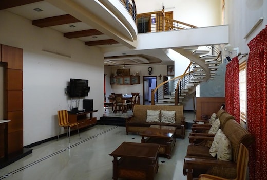 Eden luxury stay