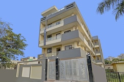 Super Four Seasons, Noida