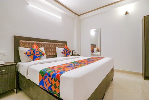 FabExpress Dolphin International - Nr. IGI Airport New Delhi