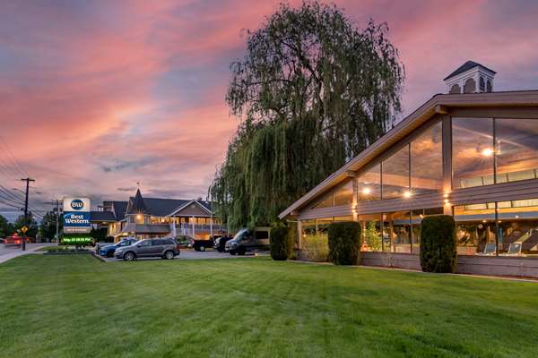Best Western Inn At Penticton - Tap to explore photos