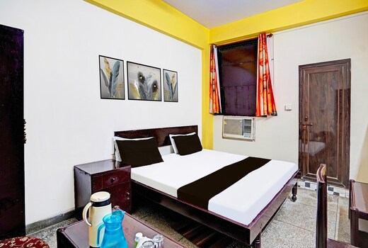 Hotel O Raj Mahal