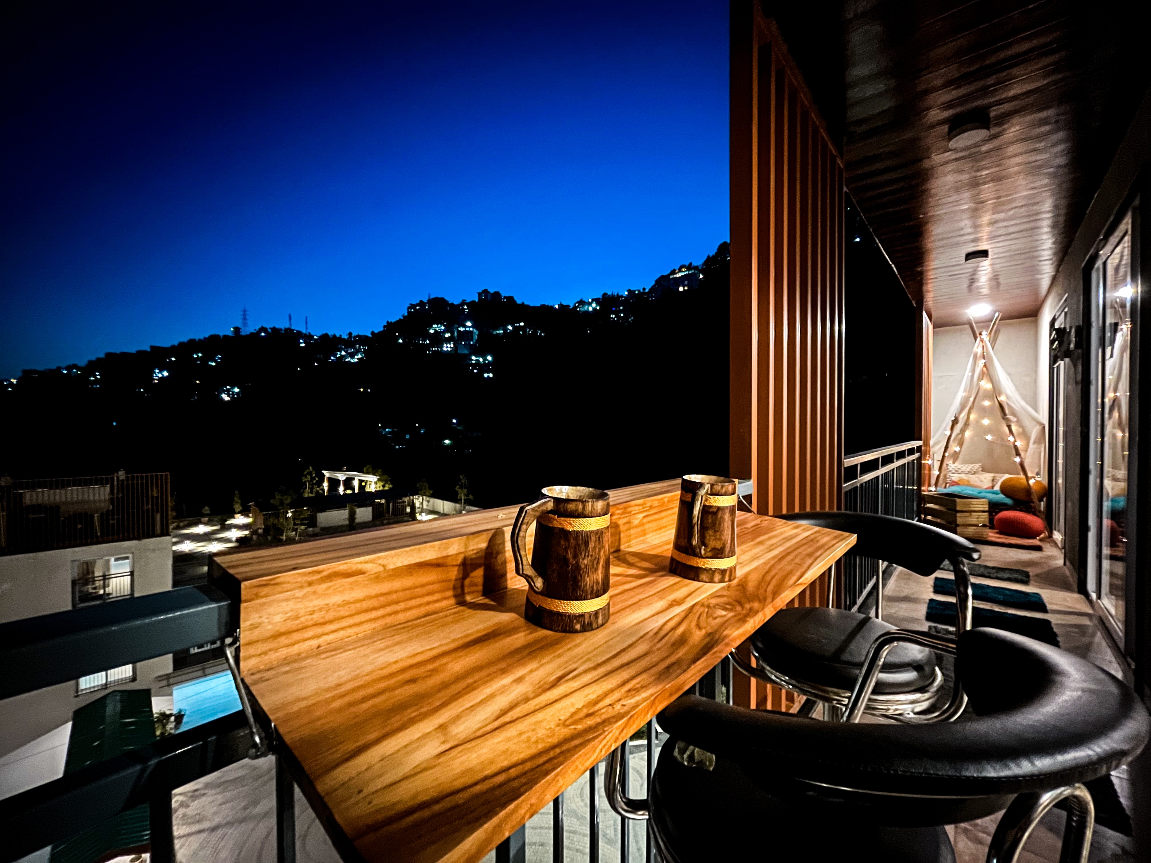 OCB Stays - Luxury 2 BHK with Kitchen & Parking - Tap to explore photos