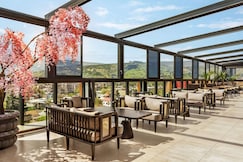 Ramada by Wyndham Tbilisi Old City, Tbilisi