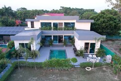 AnjalLuxuryFarm3BHK, Noida