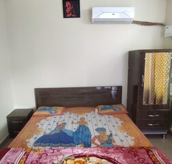 Deluxe AC Room | Majestic Balcony View