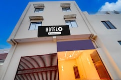 Super OYO Hotel O Varanasi - Prayagraj Crossway Formerly Holiday Home, Varanasi