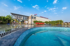 Chandrika Green Resorts Near Prem Mandir, Vrindavan