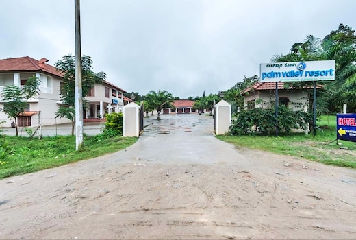 PALM VALLEY RESORTS