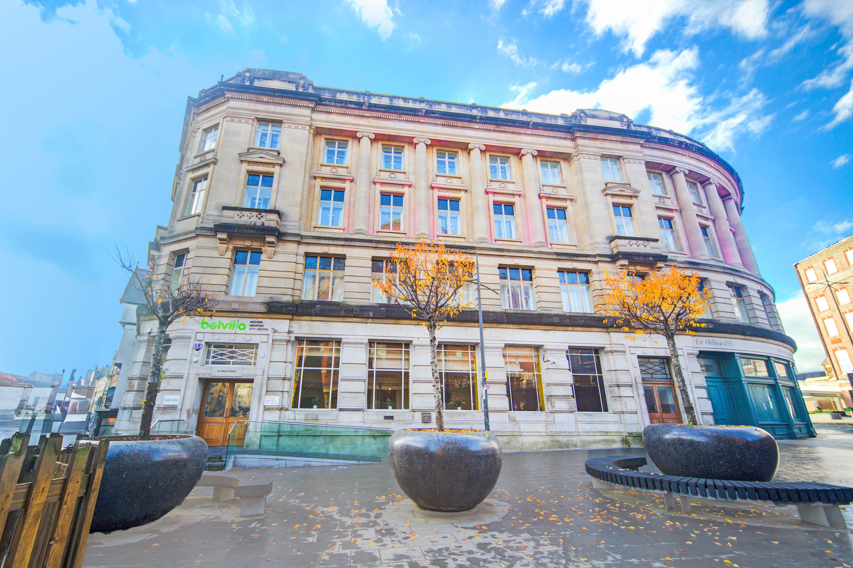 Belvilla Newport City Centre Hotel - Lifestyle - Tap to explore photos