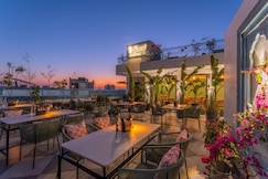 Moustache Jodhpur, Jodhpur