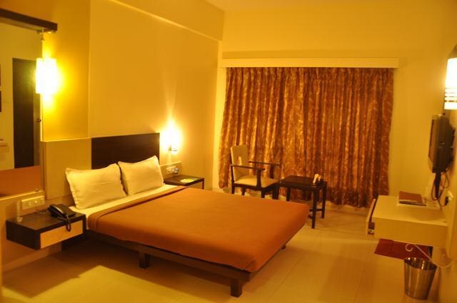 HOTEL VARSHA INTERNATIONAL RESIDENCY - Tap to explore photos