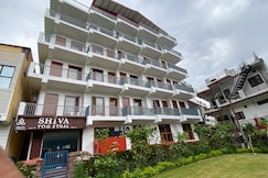 Shiva Yog Sthal (Near Laxman Jhula), Rishikesh