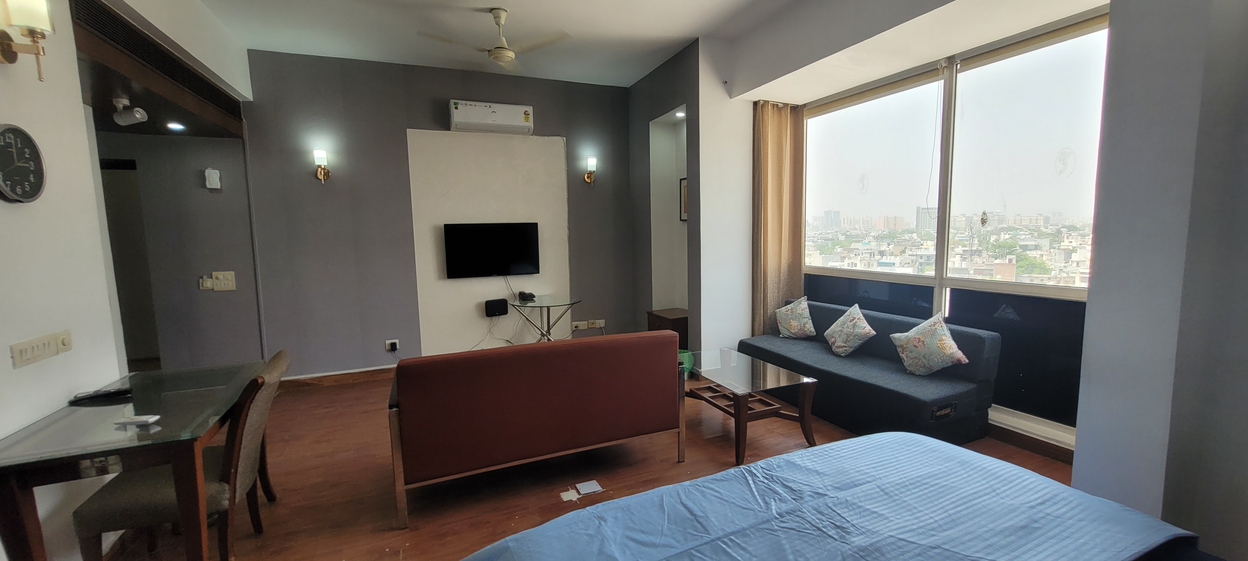 Modern Serviced Apartment  Central Ggn w Balcony - Tap to explore photos