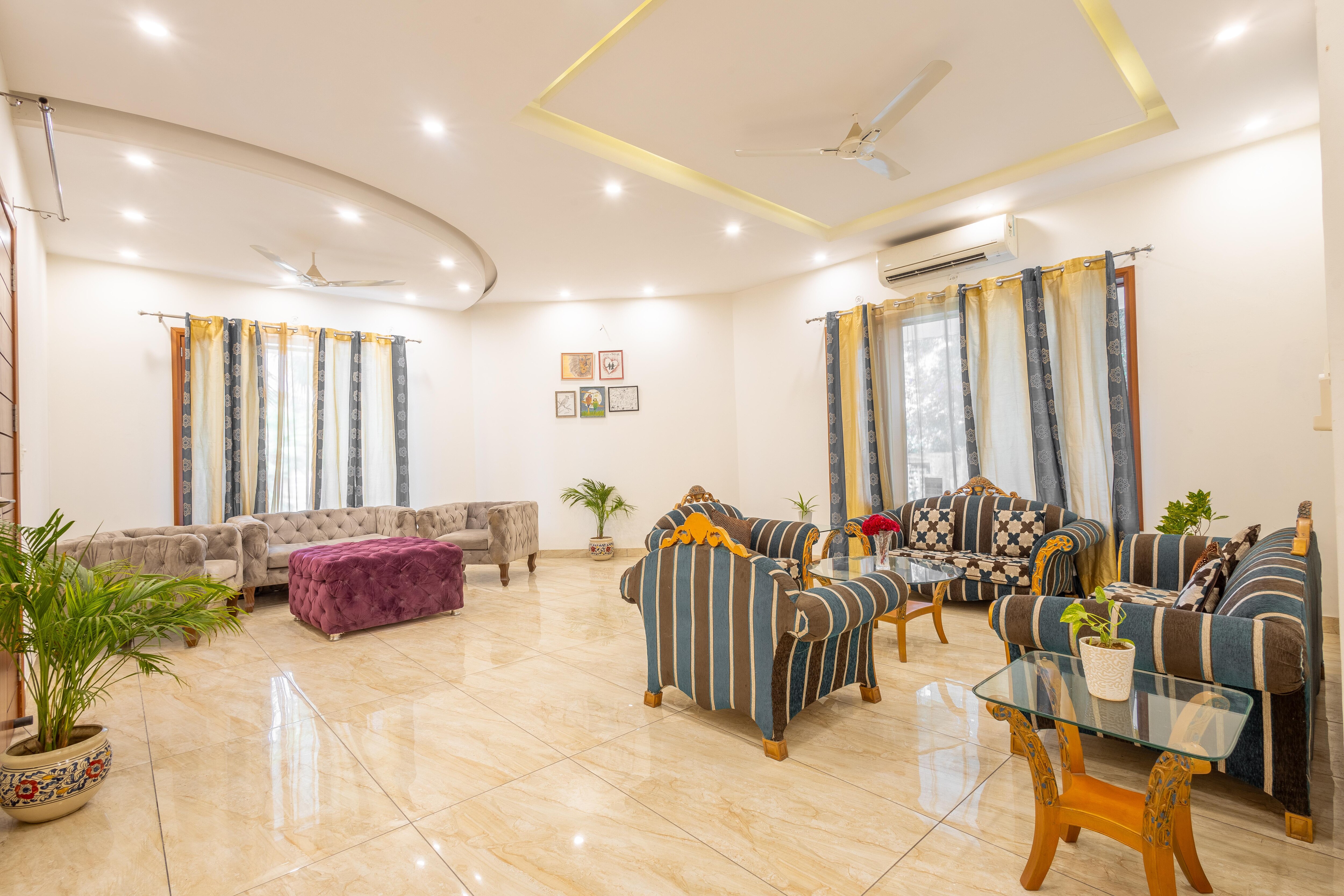 Hostie Shailja - 4BHK Farm House 40Mins from Gurgaon/Delhi - Tap to explore photos