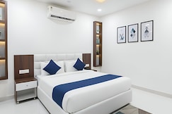 Hotel Skyland, Warangal