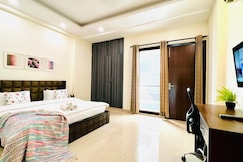 Entire 4BHK Apartment by Bluo at Cyber City, Gurgaon