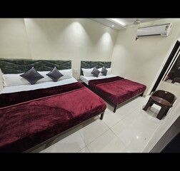 Deluxe AC 6-Bedroom