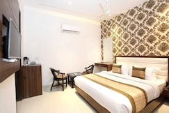 Hotel O Grand Star, Amritsar