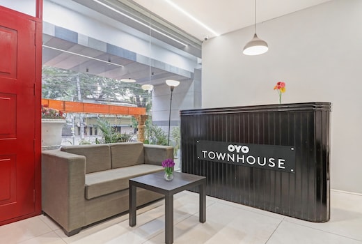Super Townhouse Ameerpet