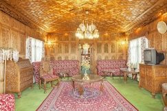 Houseboat GoldenLake, Srinagar