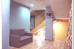 Bhaktavatsal  Lodge, Tuljapur