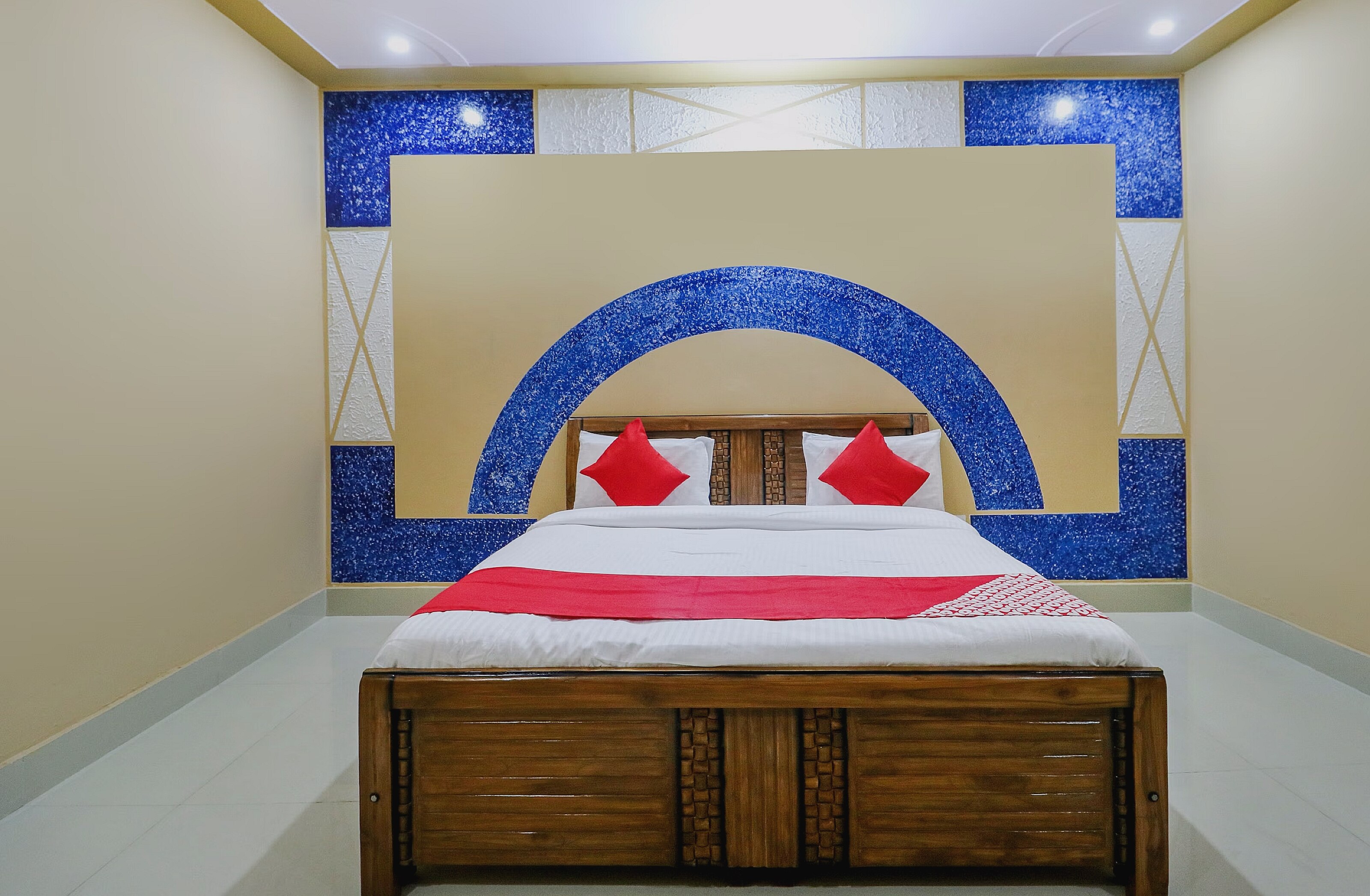 Hotel O Raj Hotel And Restaurant - Tap to explore photos