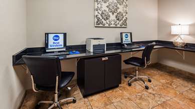Best Western Providence-Seekonk Inn - Tap to explore photos