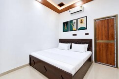 FabHotel Monishka Palace, Ayodhya