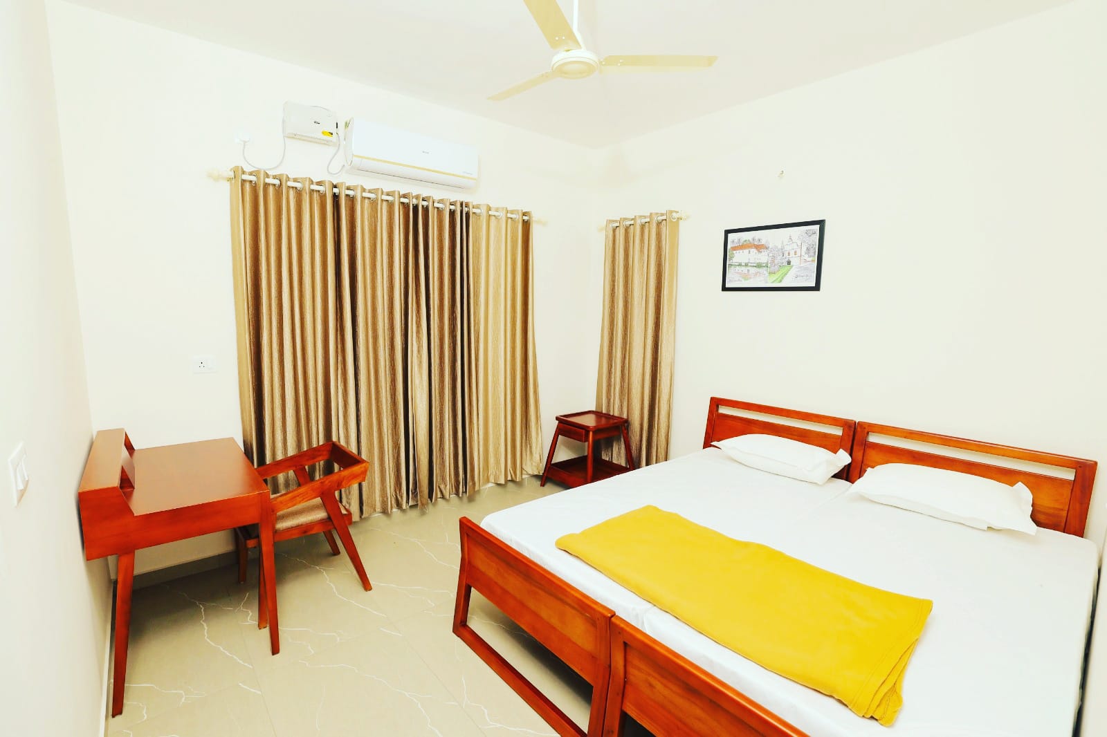 eCASA Homestay - Tap to explore photos