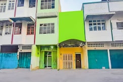 SPOT ON 92236 Kediri Family Homestay, Kota Medan