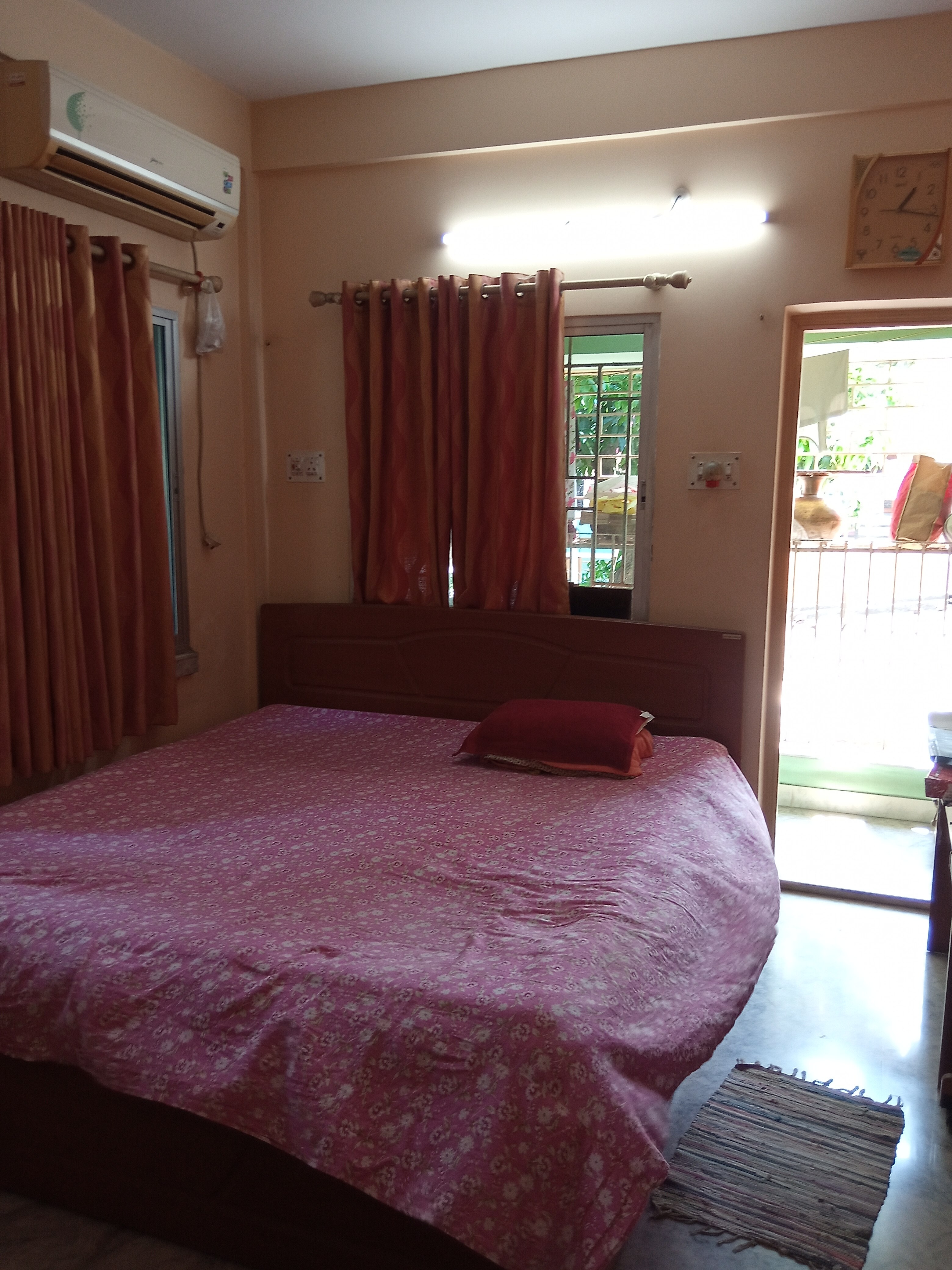Cosy 1BHK @Jadavpur - Tap to explore photos