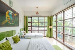 Billionaires Glasshouse Spacez Villa, Bangalore