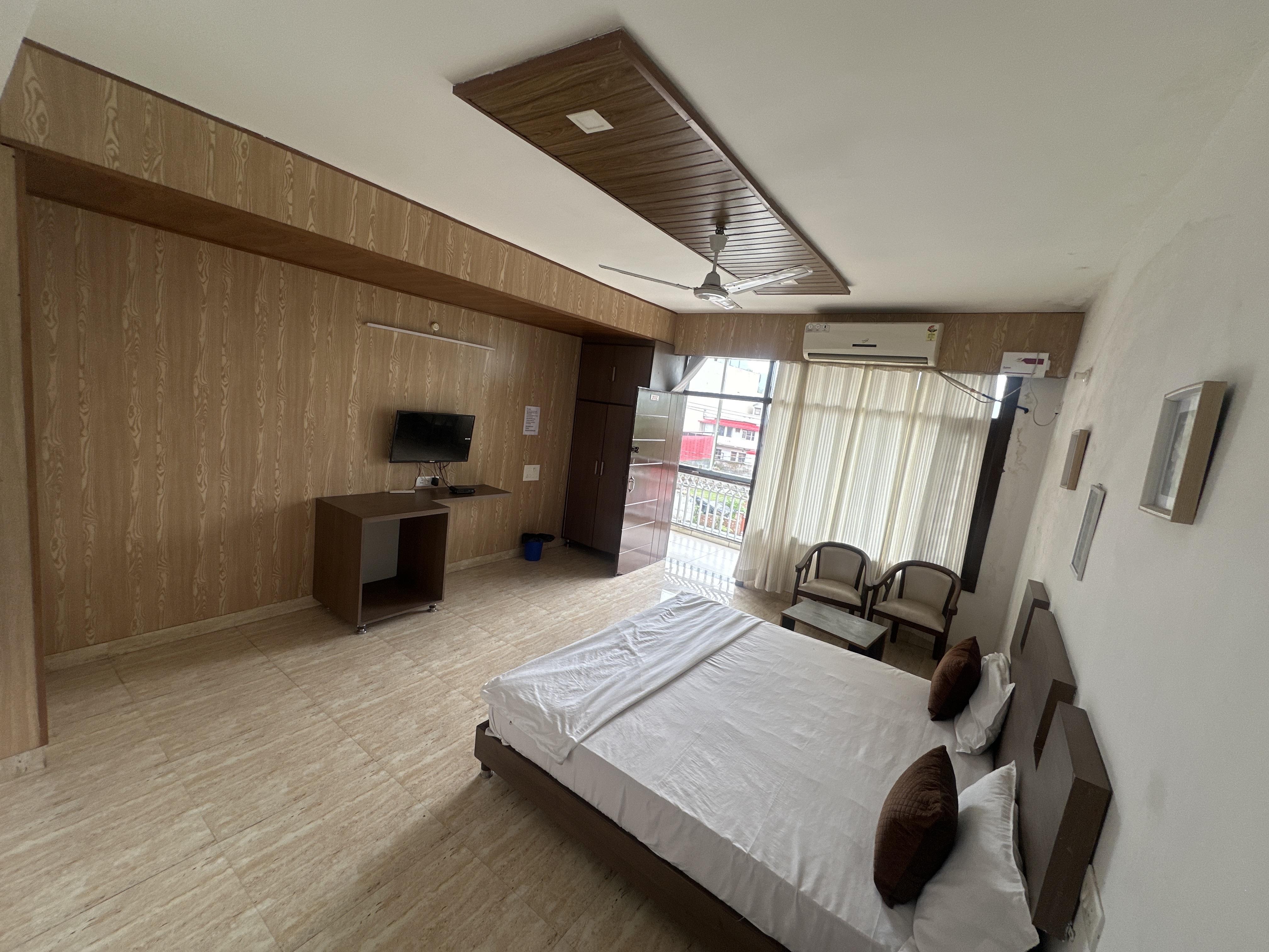 CORDELIA HOME STAY - Tap to explore photos